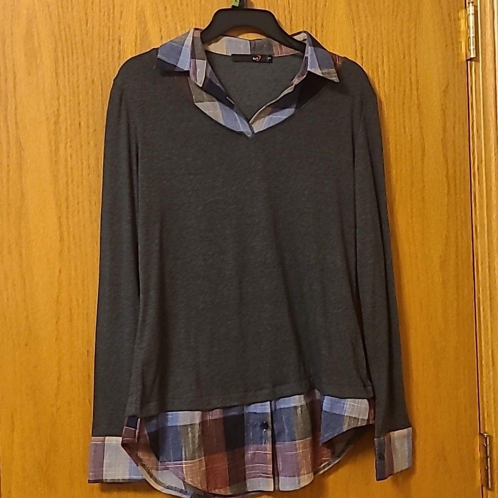 DJT Small Heathered Gray/Plaid Top